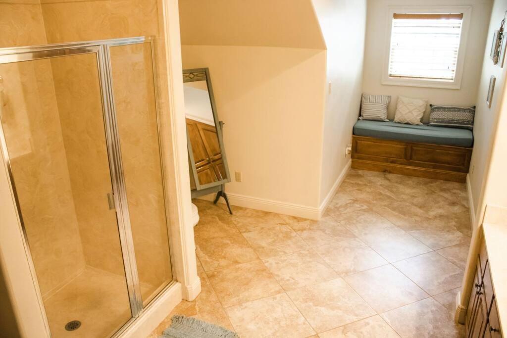 Pet Friendly Tranquil Cottage With Fire-Pit And Seasonal Hot Tub Sept-March Minutes To Beaches Dauphin Island Ngoại thất bức ảnh