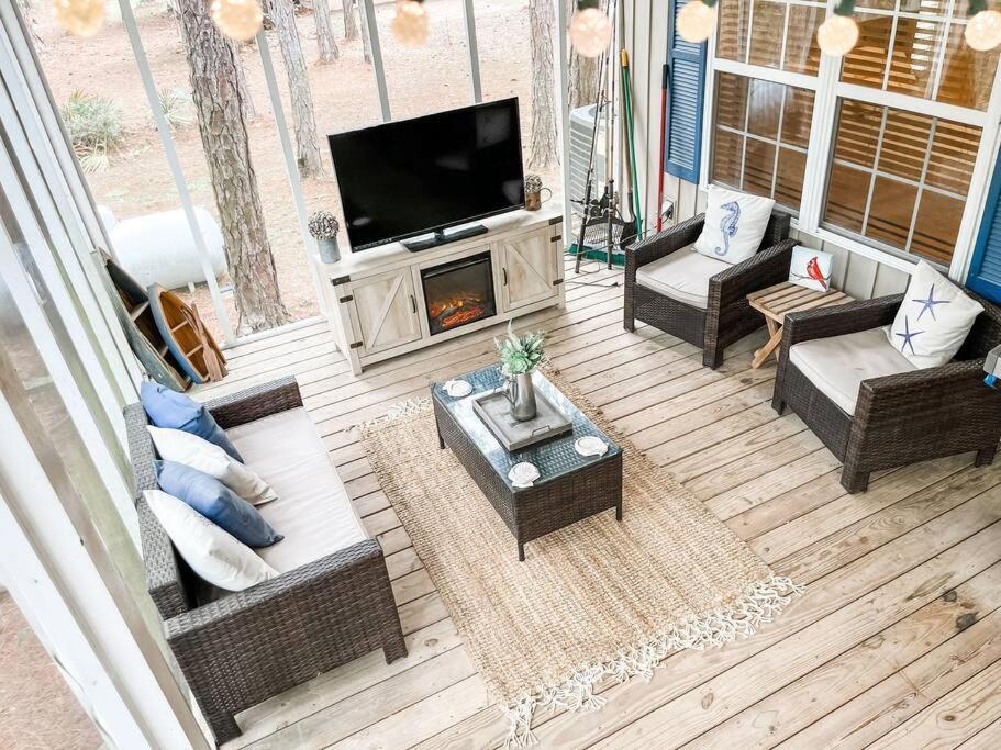 Pet Friendly Tranquil Cottage With Fire-Pit And Seasonal Hot Tub Sept-March Minutes To Beaches Dauphin Island Ngoại thất bức ảnh