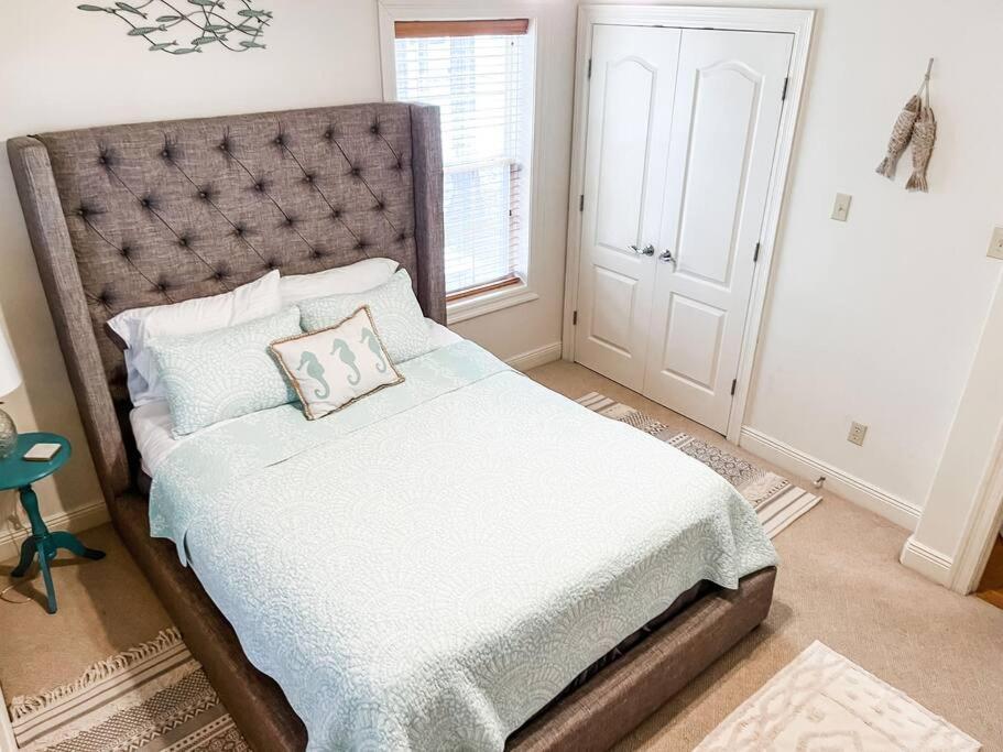 Pet Friendly Tranquil Cottage With Fire-Pit And Seasonal Hot Tub Sept-March Minutes To Beaches Dauphin Island Ngoại thất bức ảnh